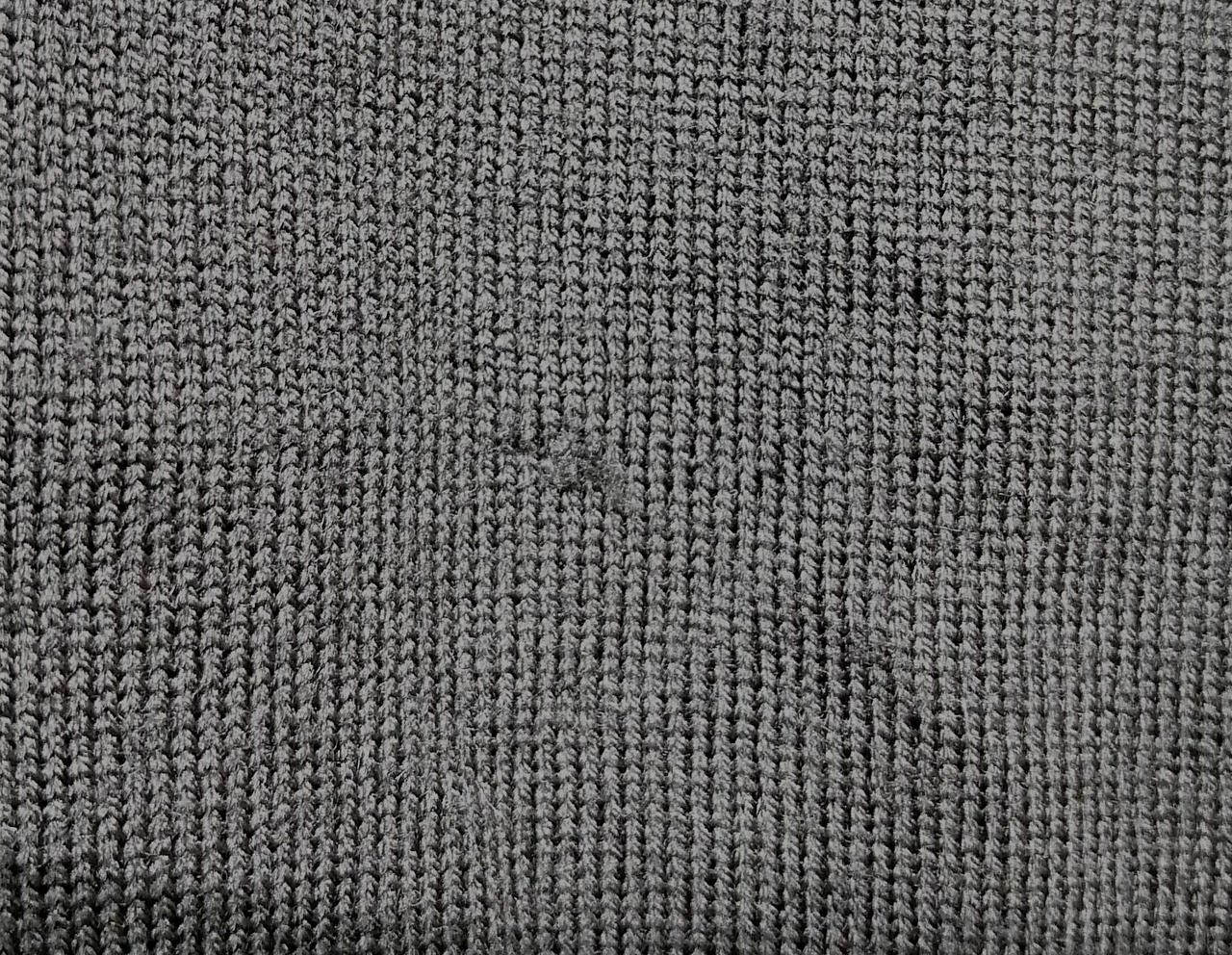 刺繍下ほつれ有