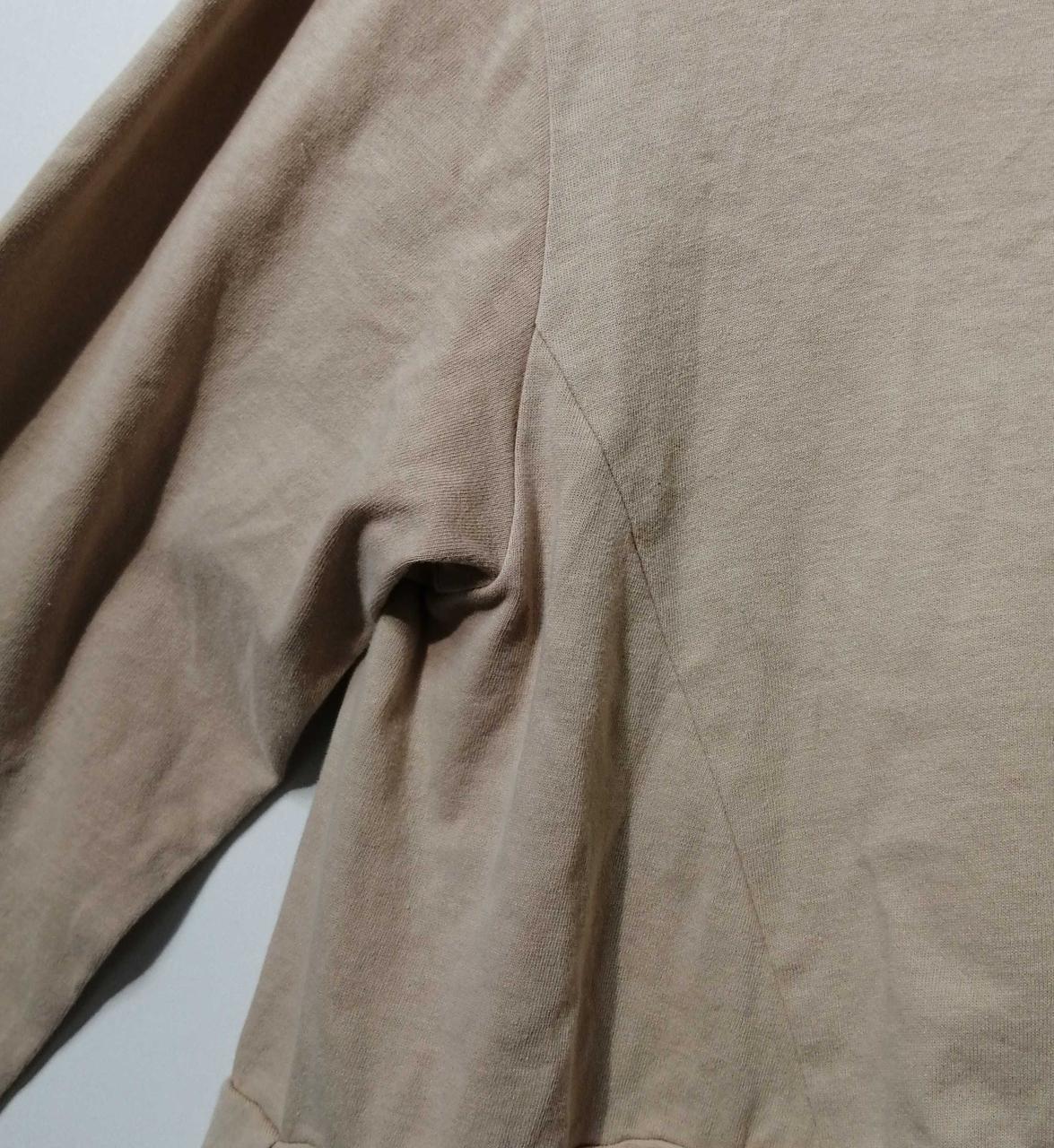 脇周り少々変色有り