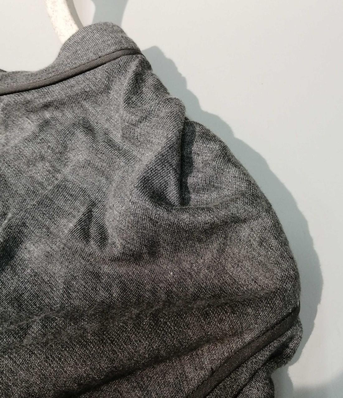 両肩ハンガー跡