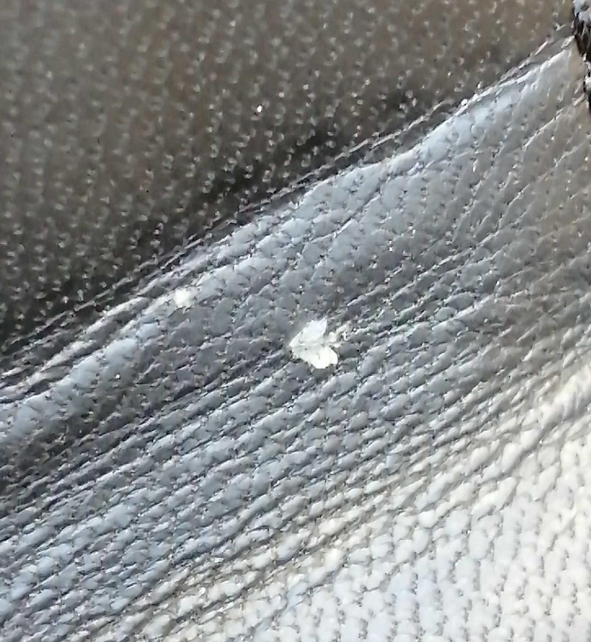 コインケースキズ有