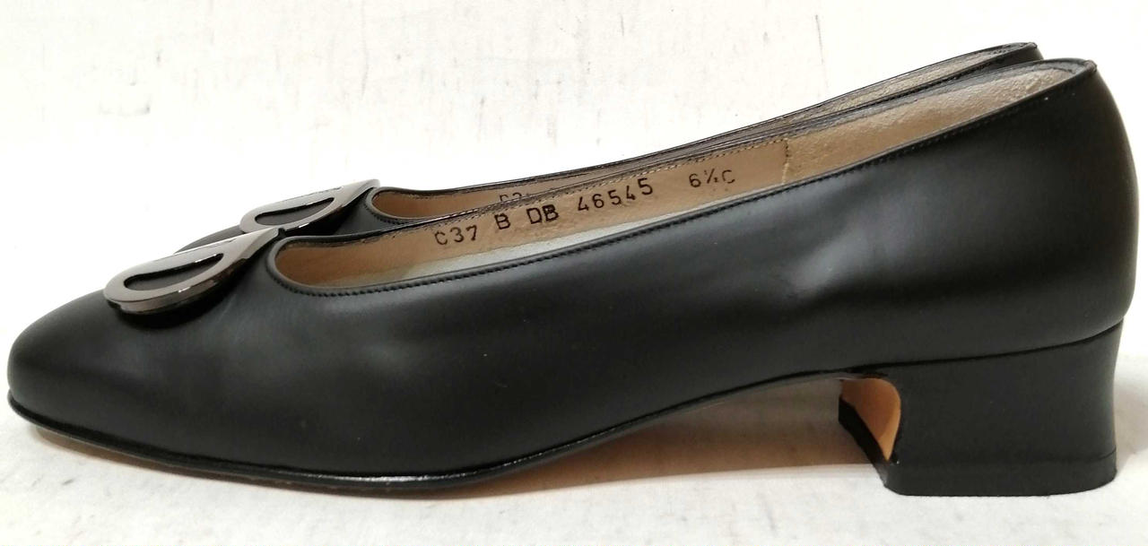 サルバトーレフェラガモ(salvatore ferragamo)|ヴァラレザーパンプス サルバトーレフェラガモ(salvatore ferragamo)|ヴァラレザーパンプス