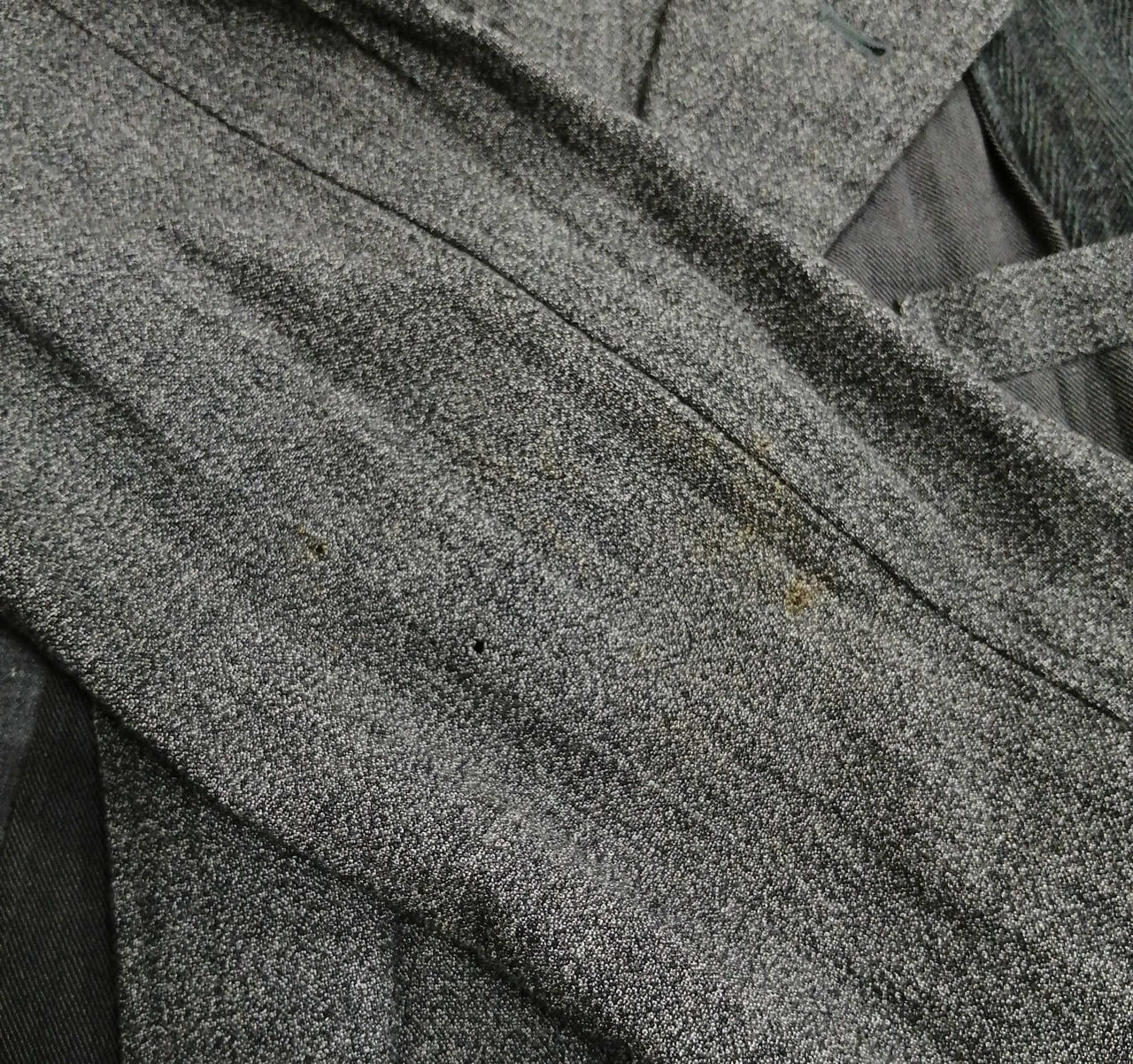 穴開き、汚れ有