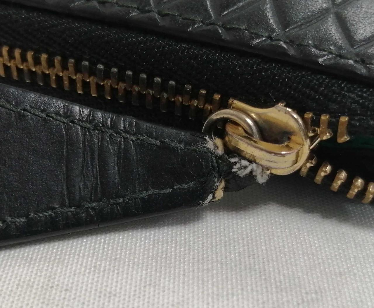 ジップ持ち手破れかけ