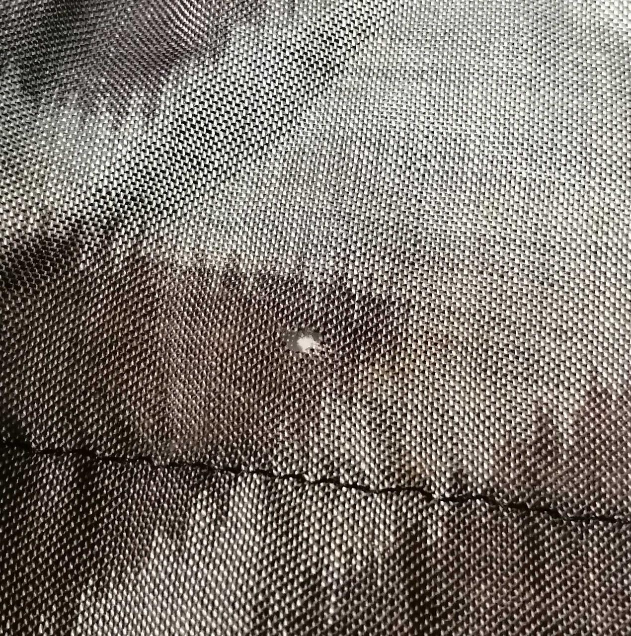穴開き