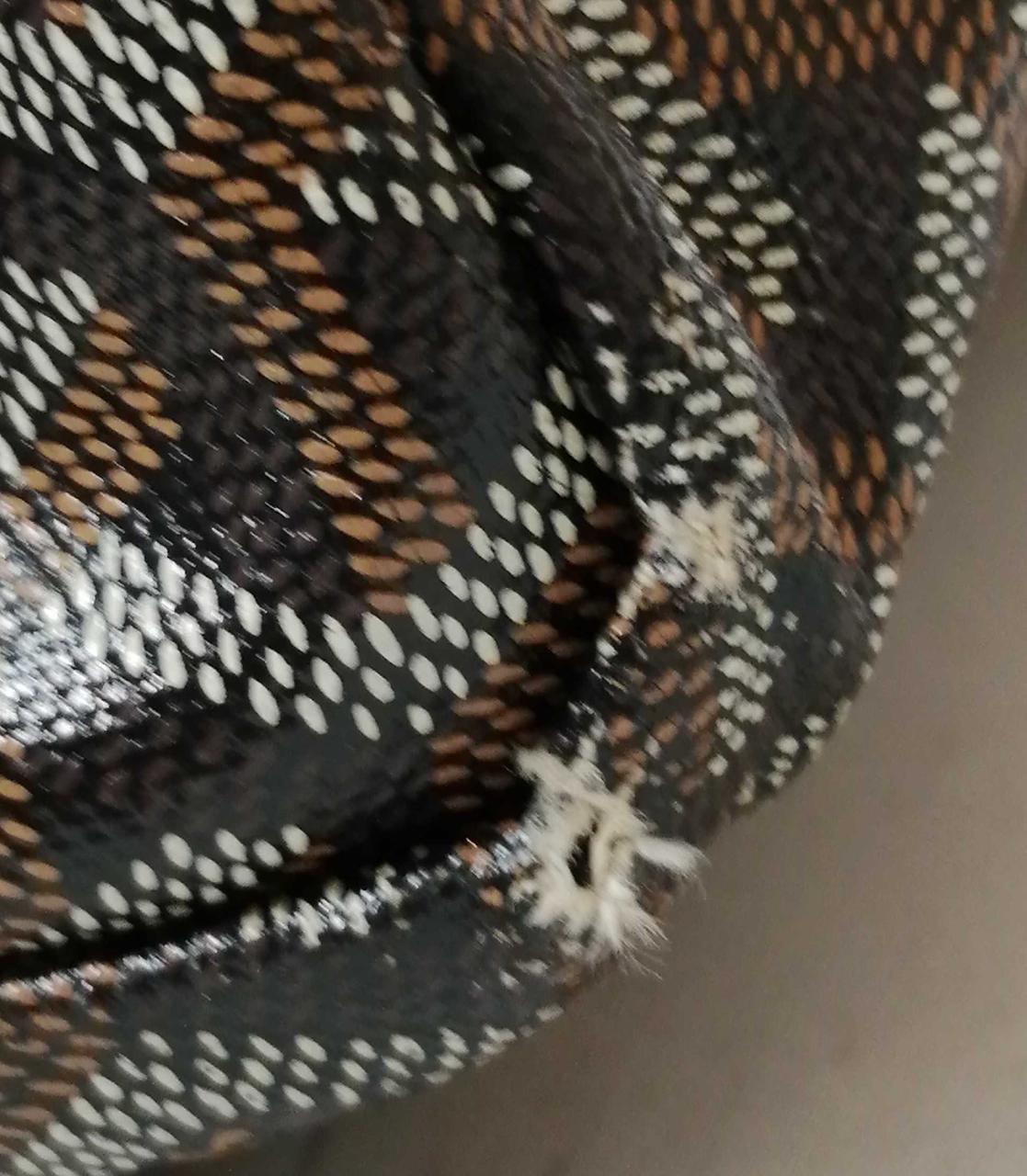 角穴開き