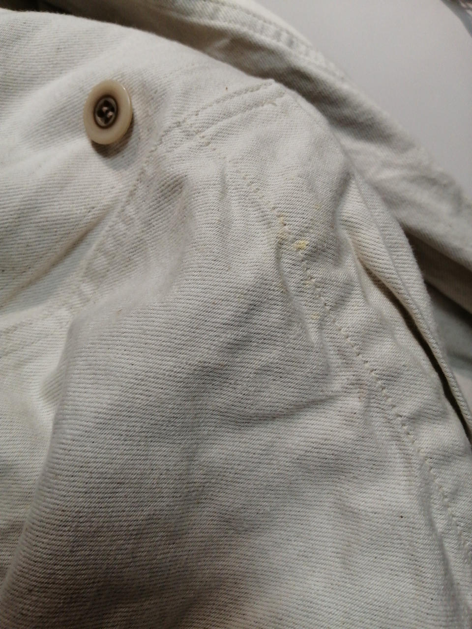 ポケット付近汚れ有り
