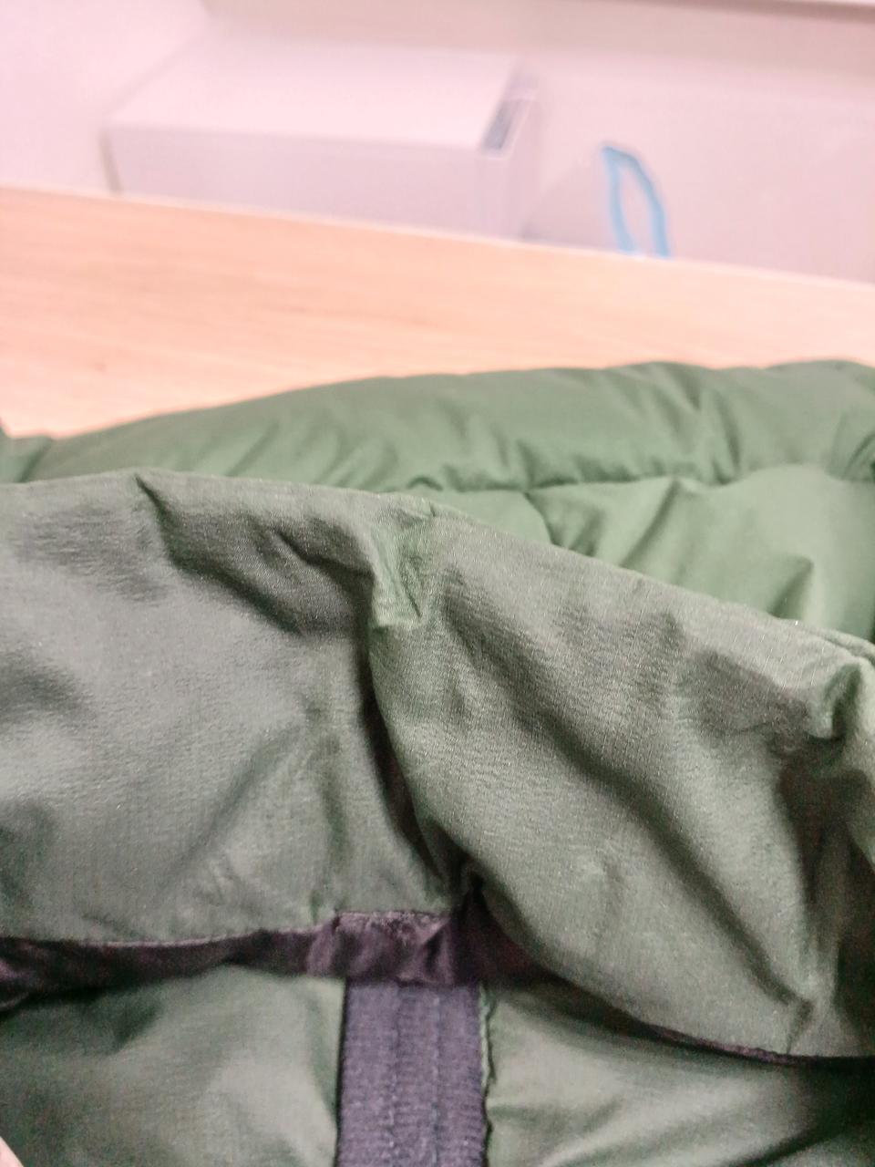 襟汚れあり