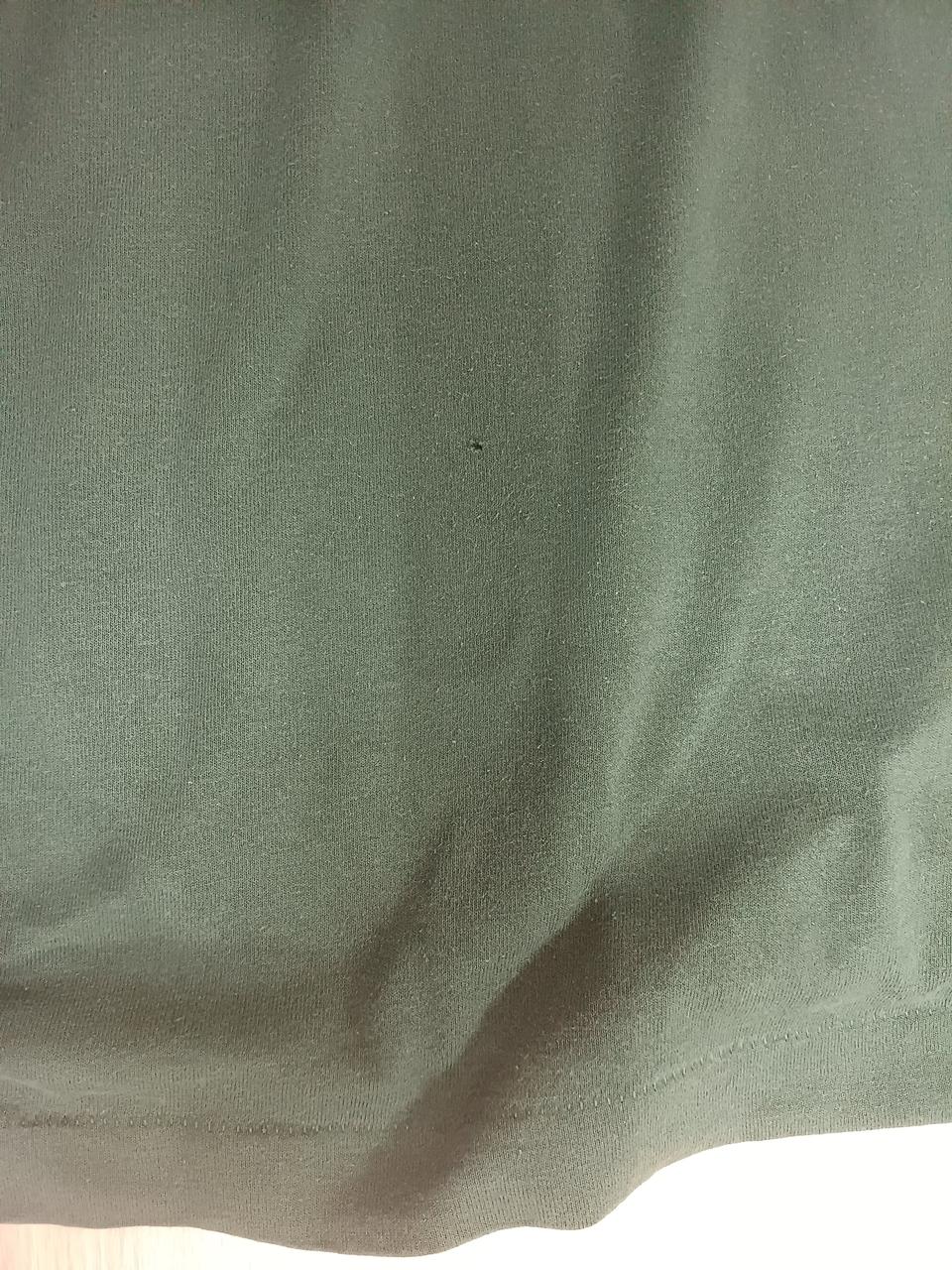 背面に穴空き有