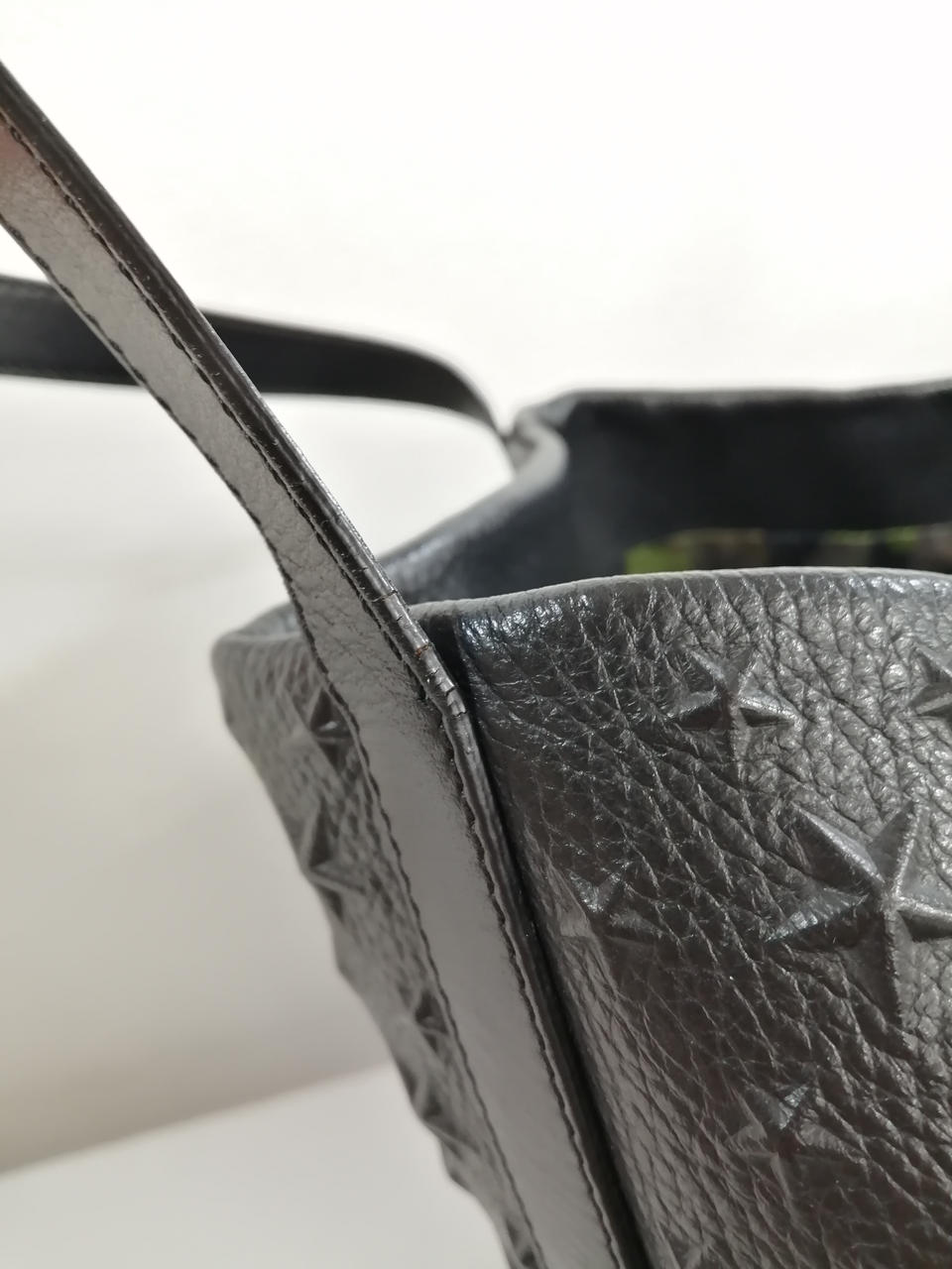 JIMMY CHOO|JIMMY CHOO SARA エンボスレザートートバッグ