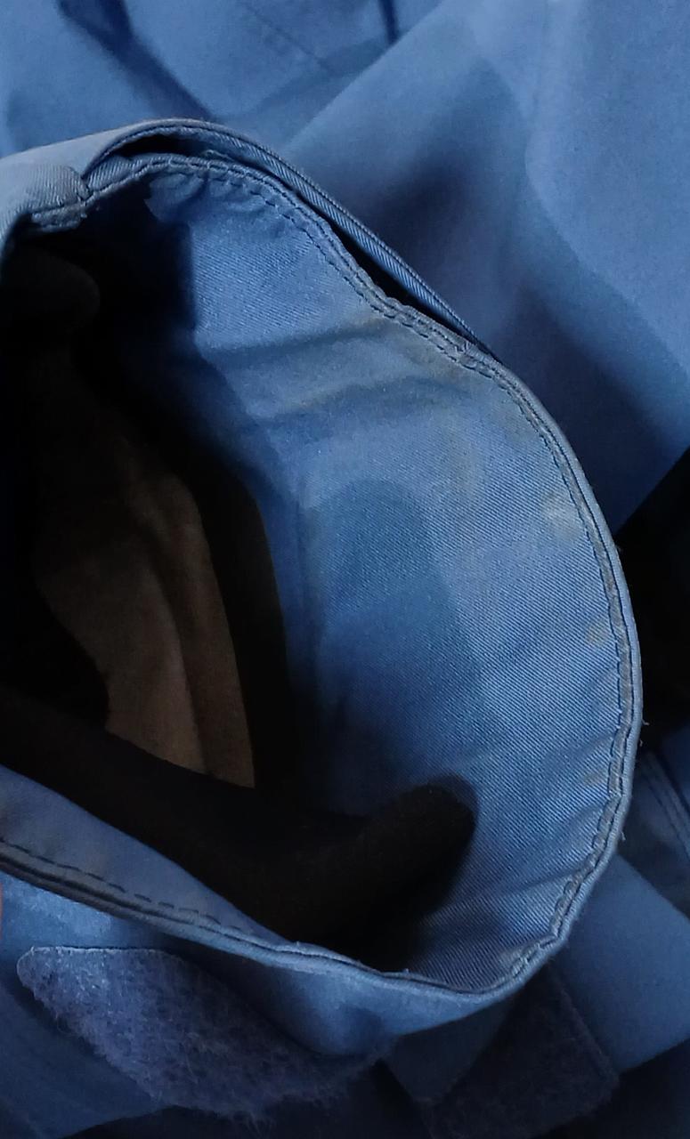 袖内側汚れ有り