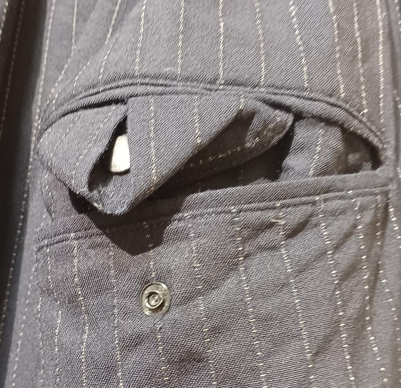 バックポケット閉まらない