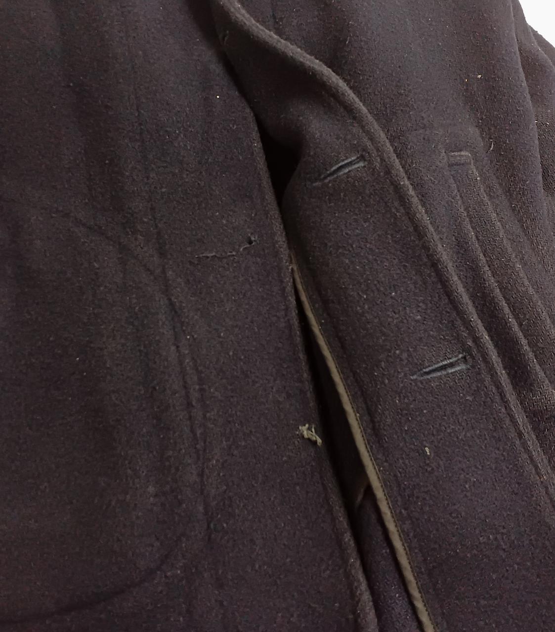 ボタン２つ欠損