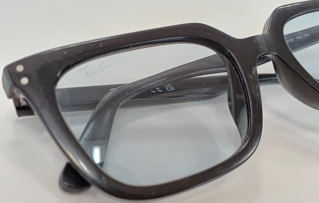 くすみ、小キズ有