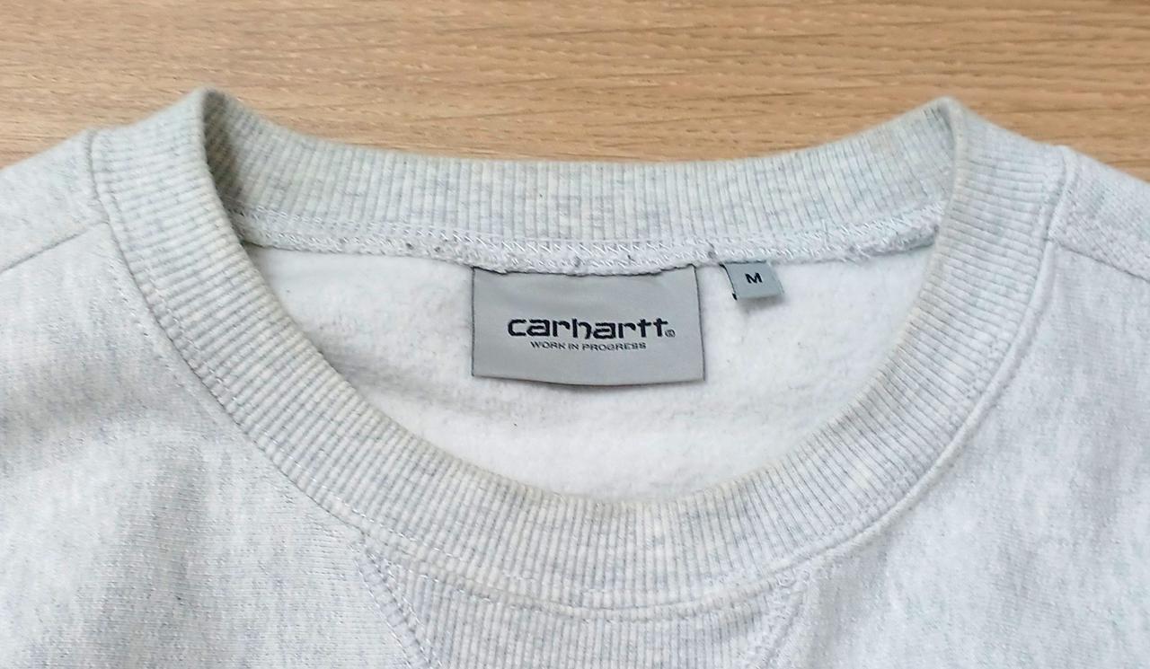 襟元黄ばみ汚れ有