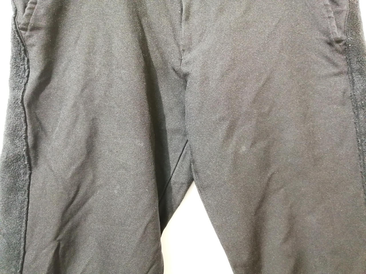 前面中央部分汚れ点在