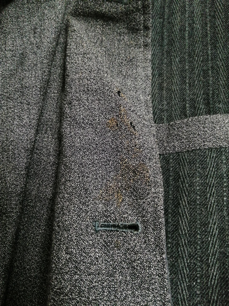 穴開き、汚れ有