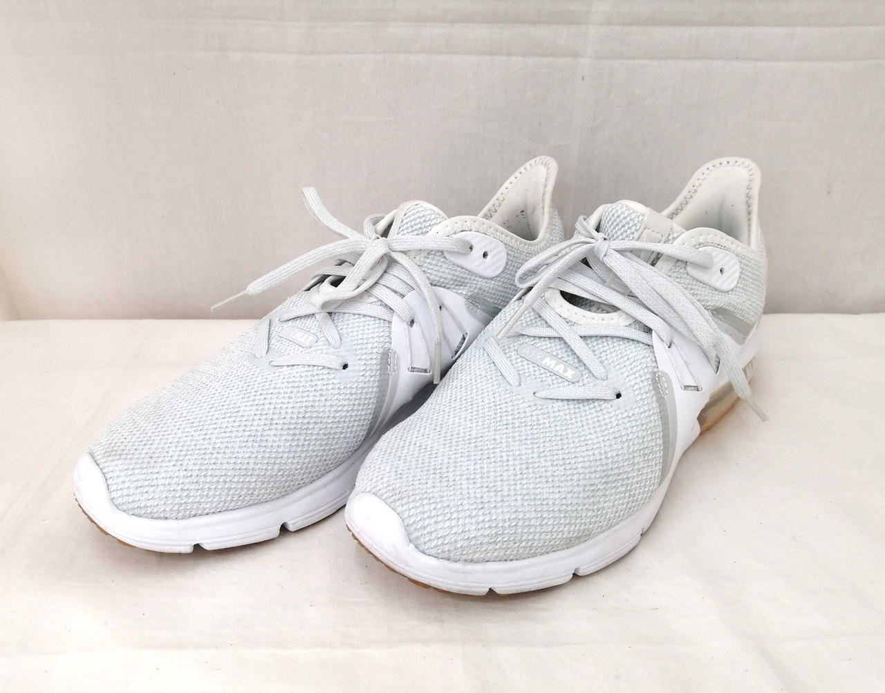 hyperdunk 2018 white low