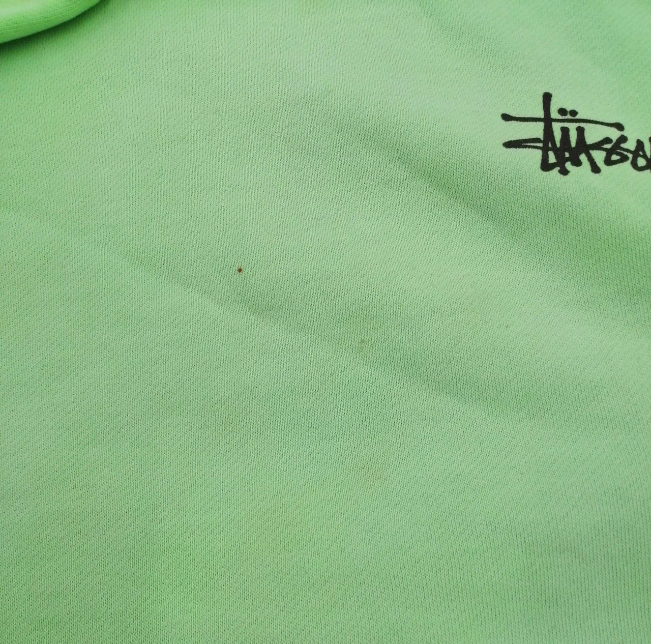 かすかに数カ所シミあり