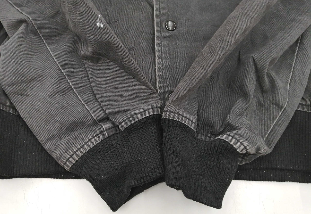 袖汚れ、リブ毛玉、色焼け