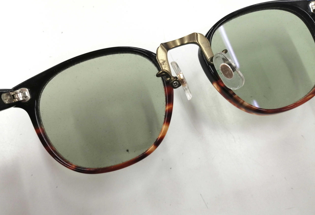 レンズ汚れと傷あり