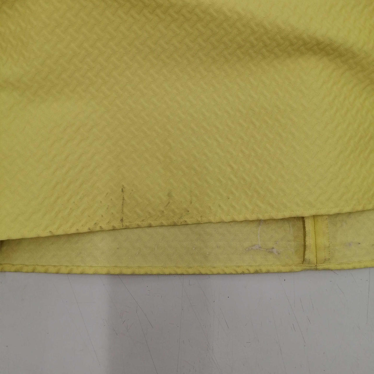 汚れ、毛玉あり