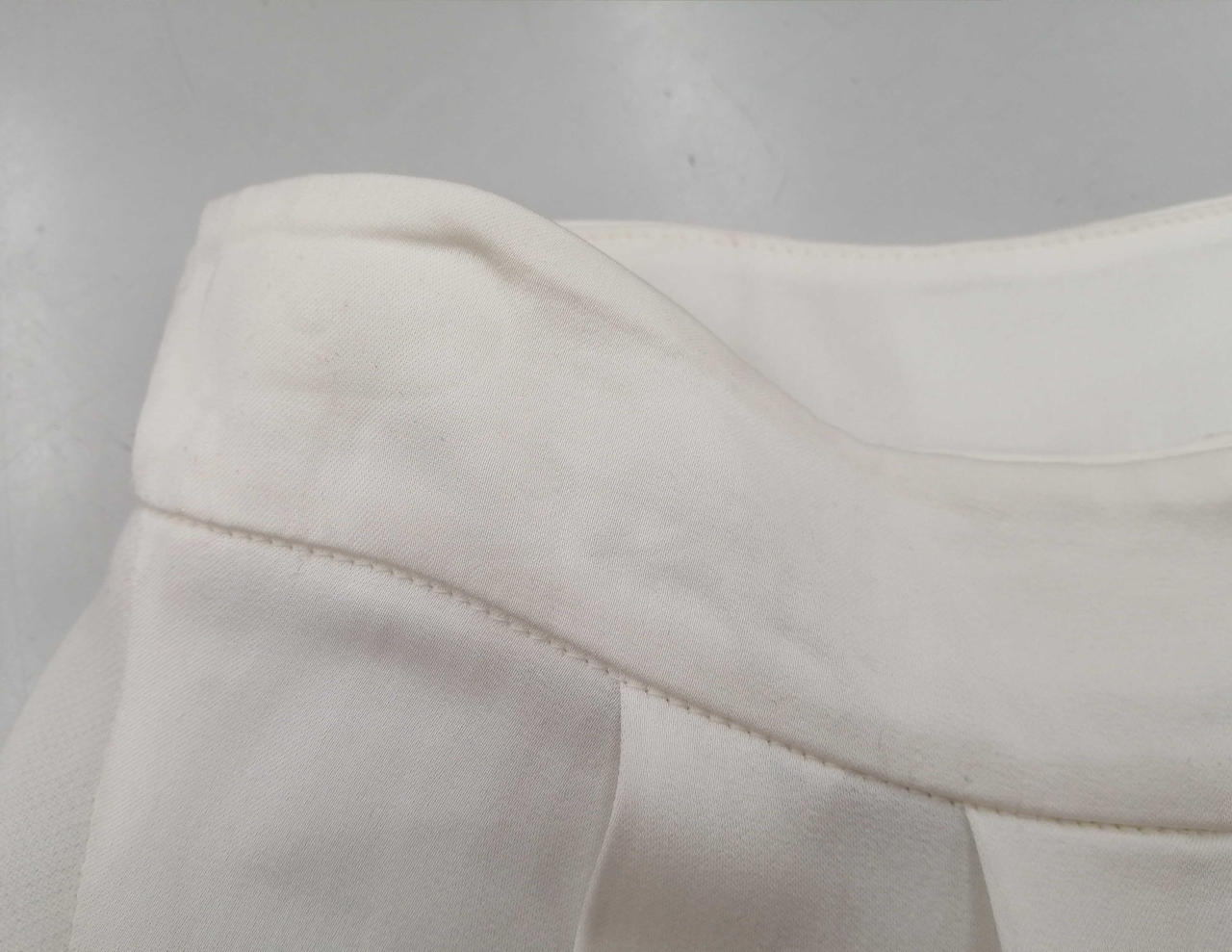 ウエスト周り汚れ