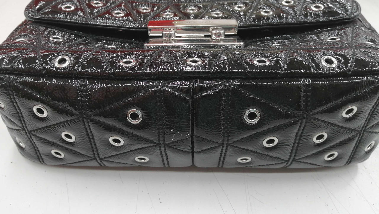 バッグ底傷と汚れ