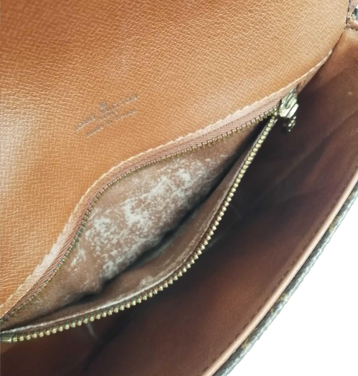 内ポケット内剥がれ有り