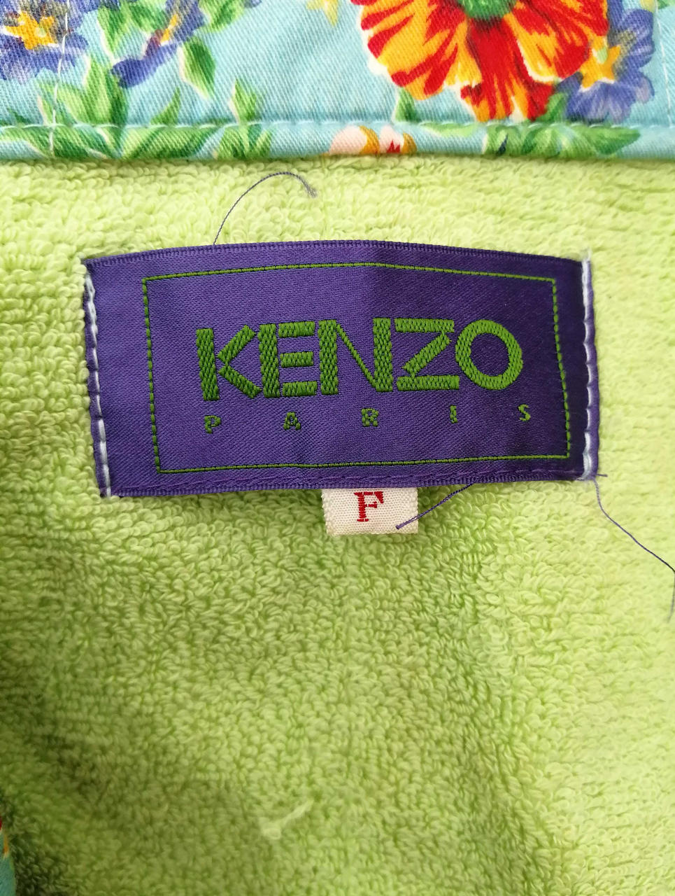 タグの部分にほつれ有り