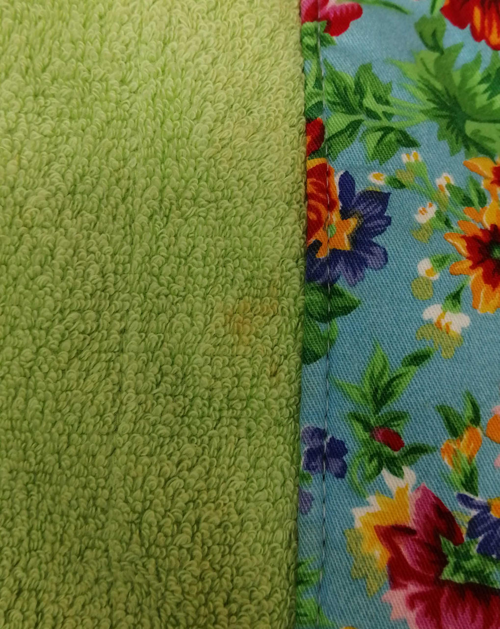 内側左脇腹部分にシミ有り