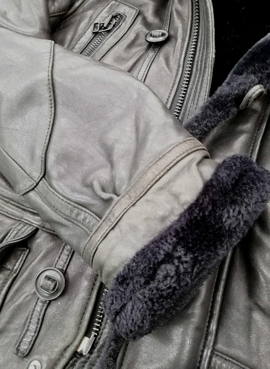 スリーブ擦れ有り