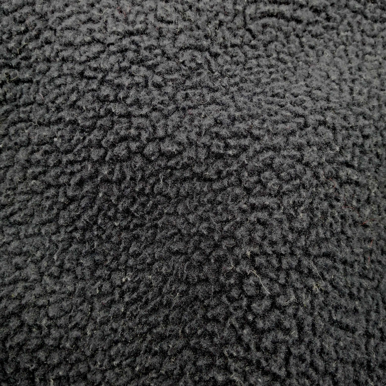 全体的に毛羽立ちあり