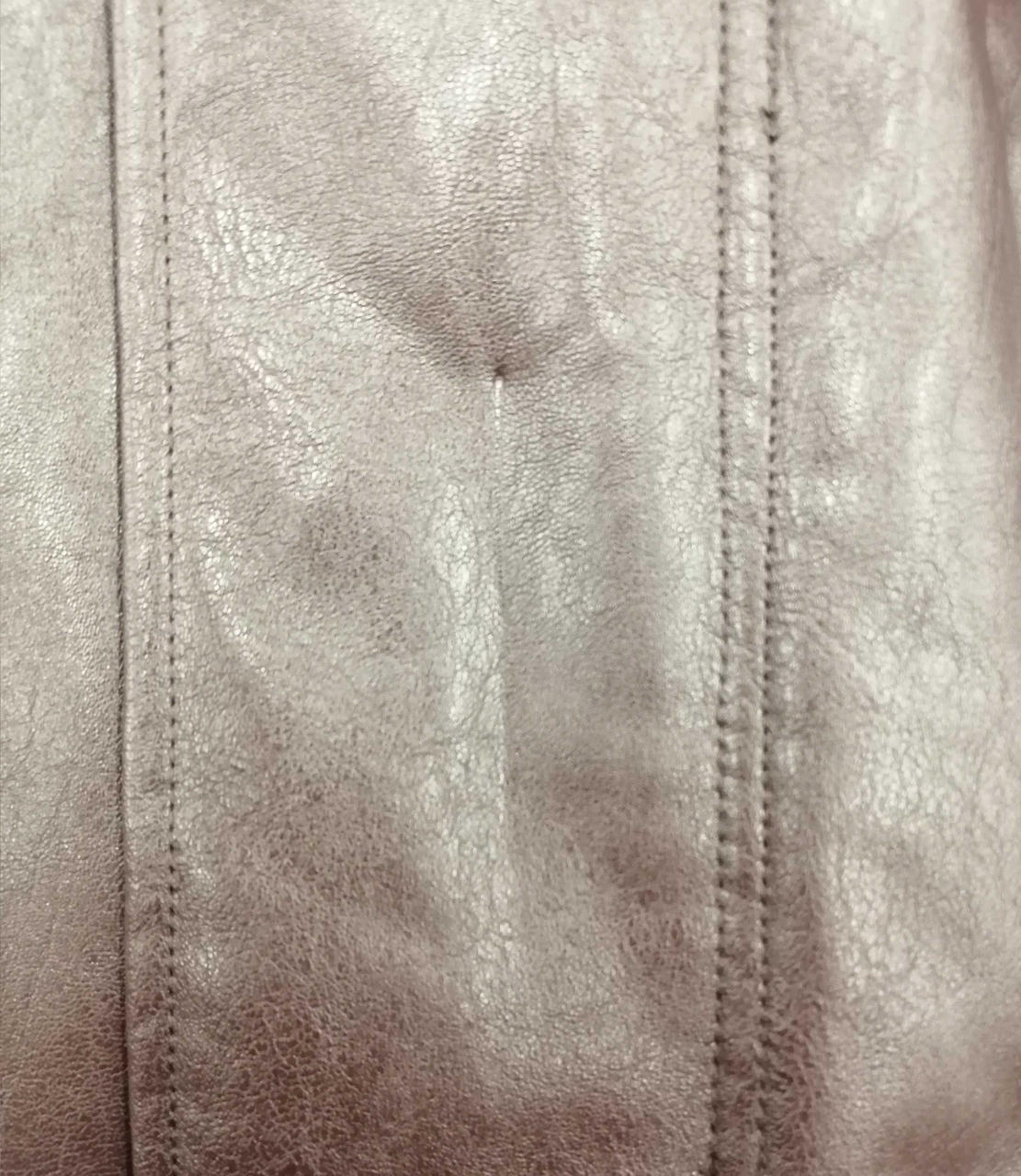 少し跡がついております