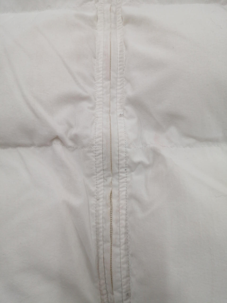 ファスナー周り汚れ