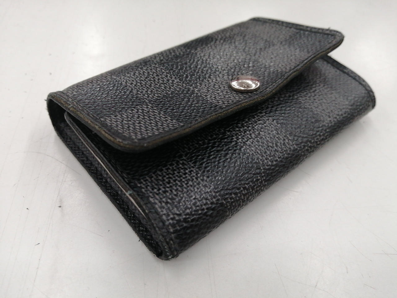 全体的にわずかな変形