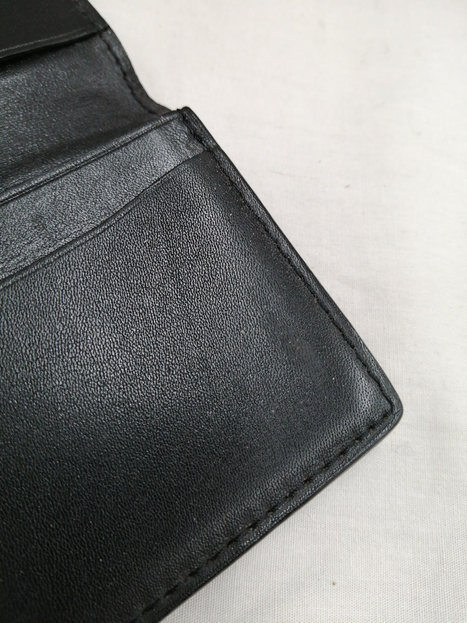 細かい汚れあり