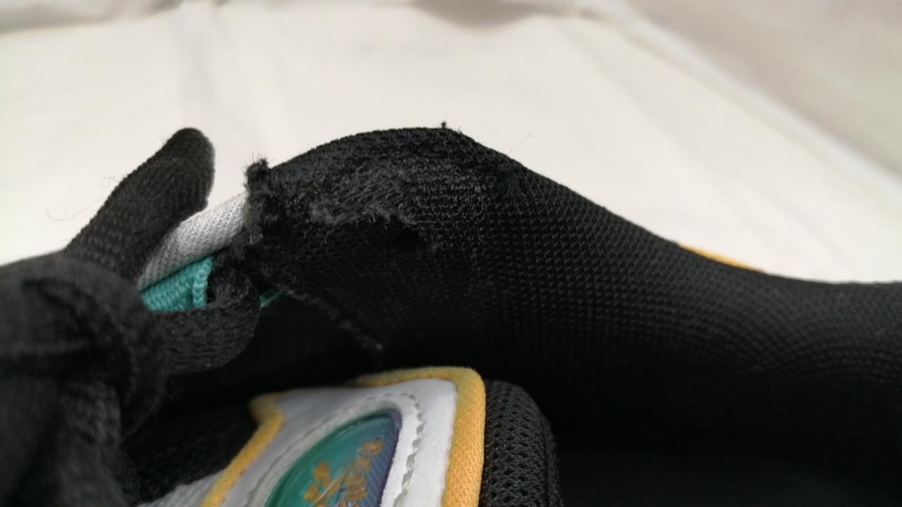 ほつれあり