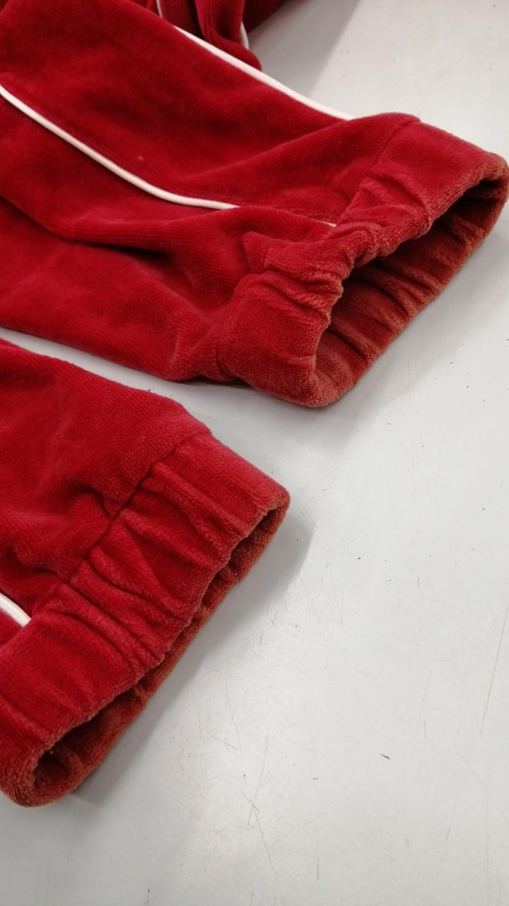 袖口色褪せ、黄ばみ、ダメージ