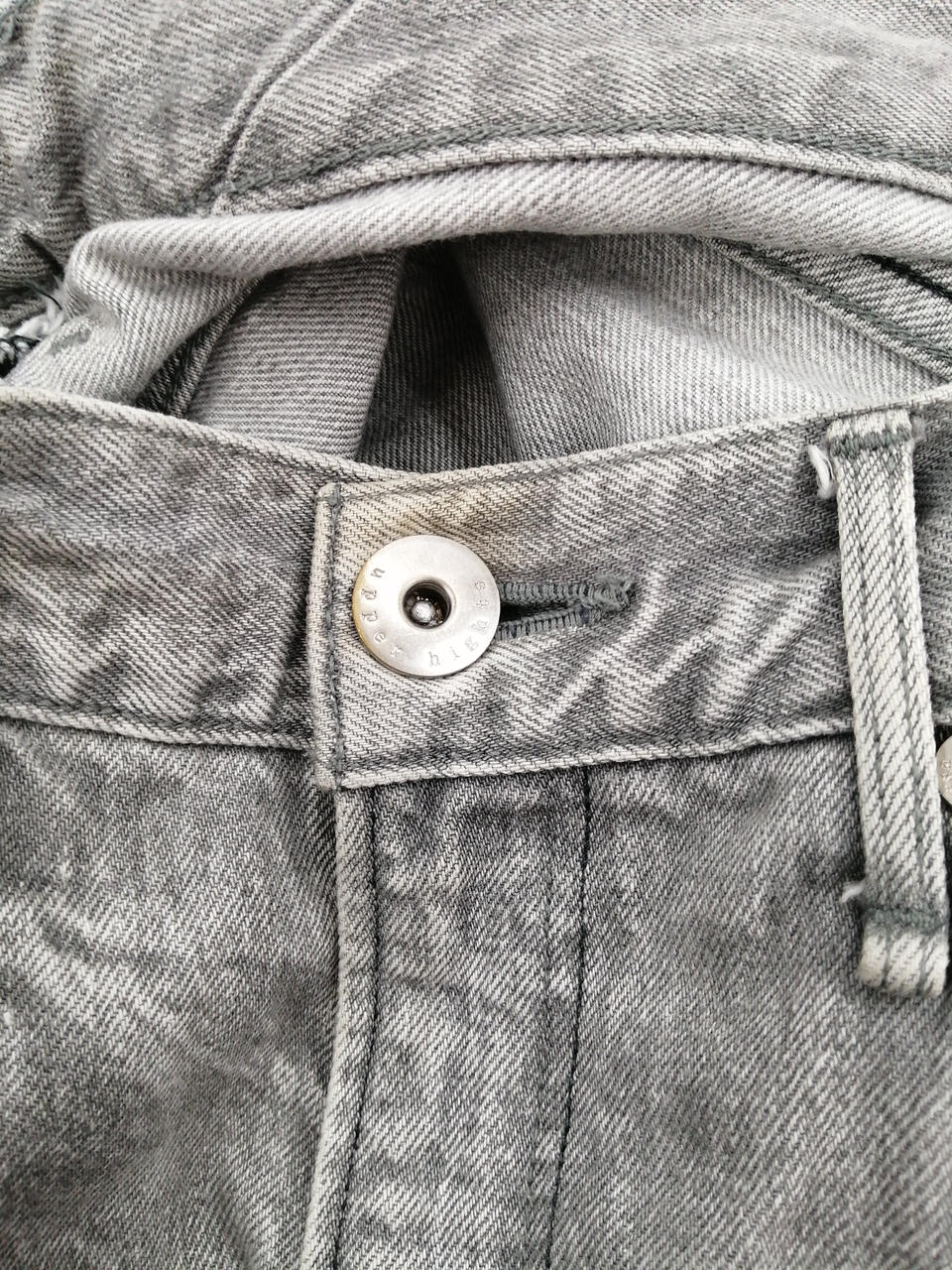 色移りがあります。