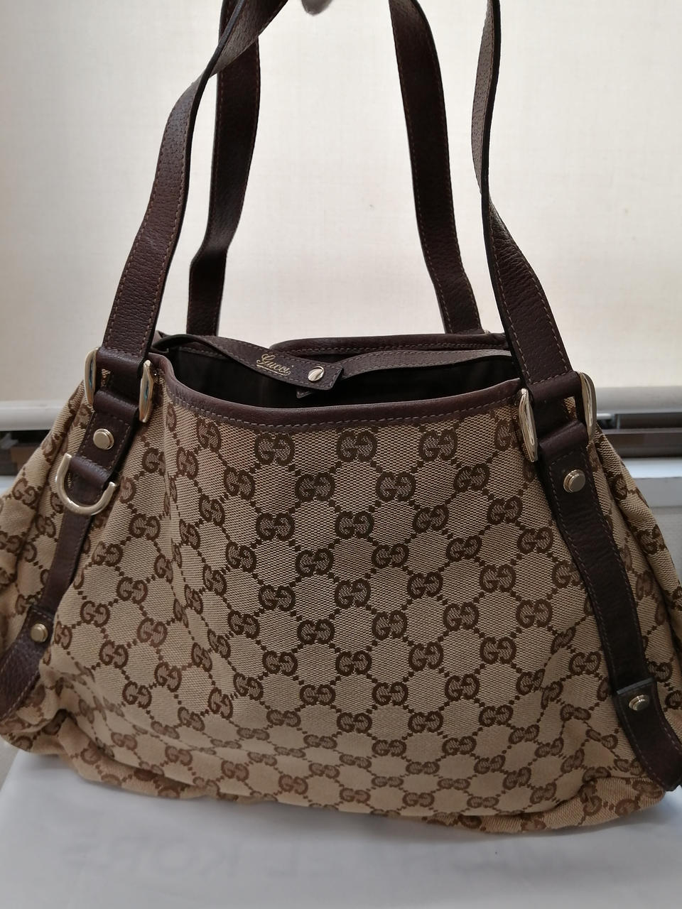 GUCCI 型番：BEG 130436 3444 GGキャンバスアビーショルダーバッグ 35,200円