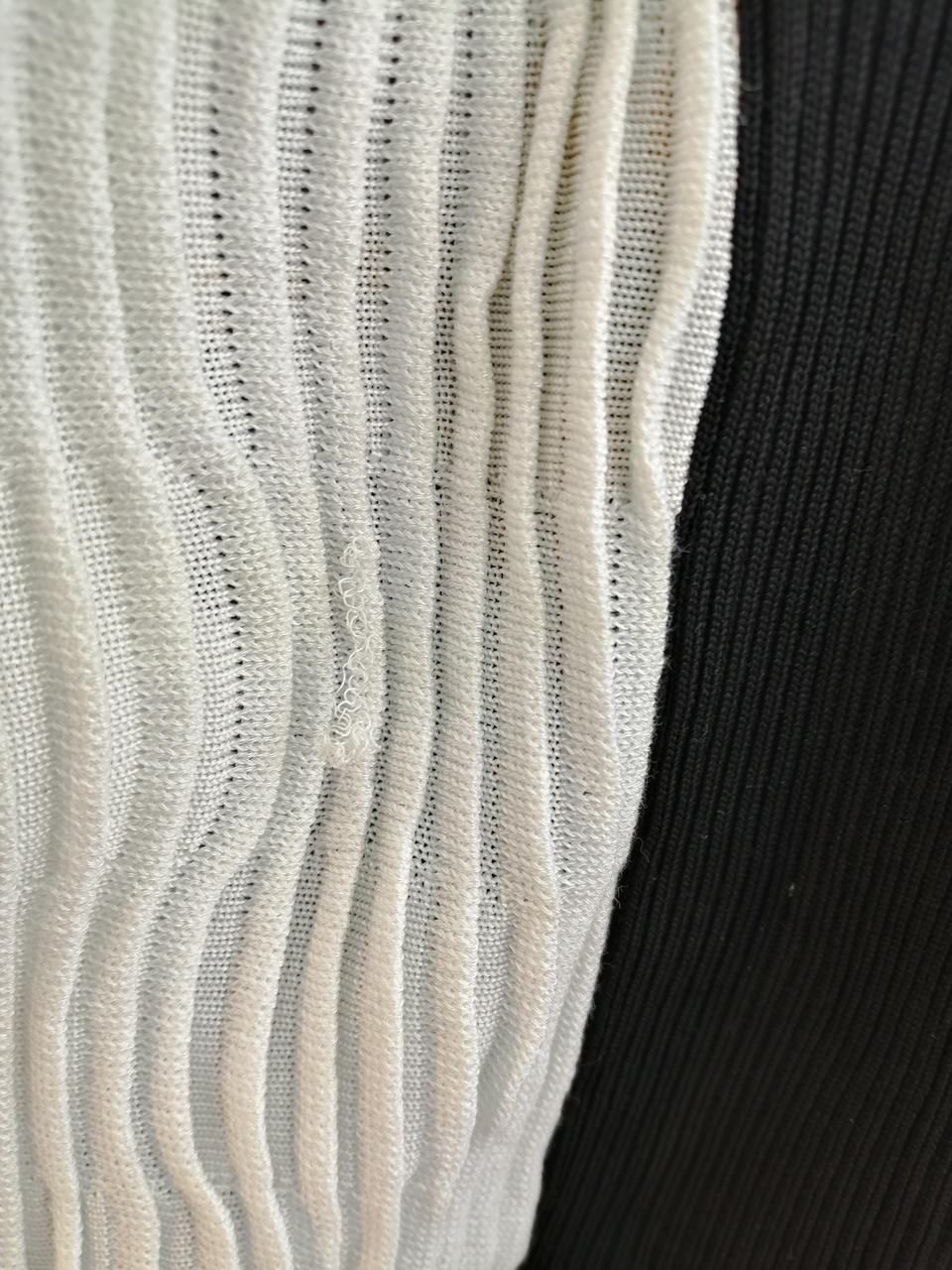 一箇所糸ほつれあり