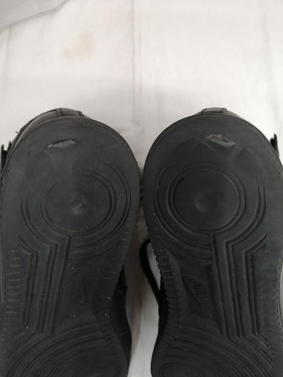 かかと擦れあり