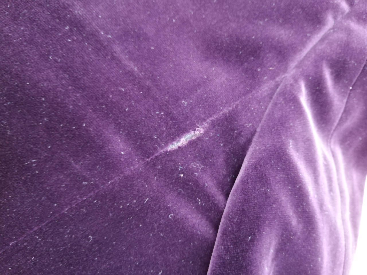 背面ほつれ有り