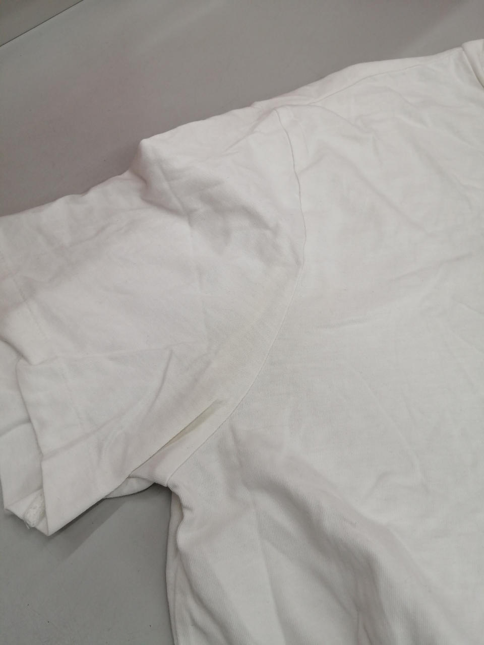 黄ばみあり