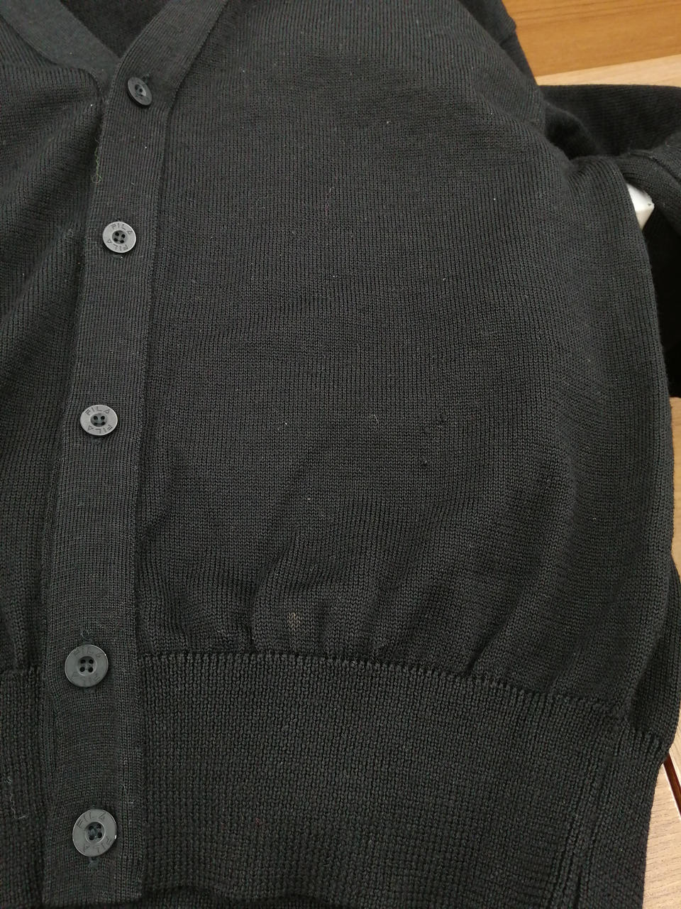 汚れ毛玉あり