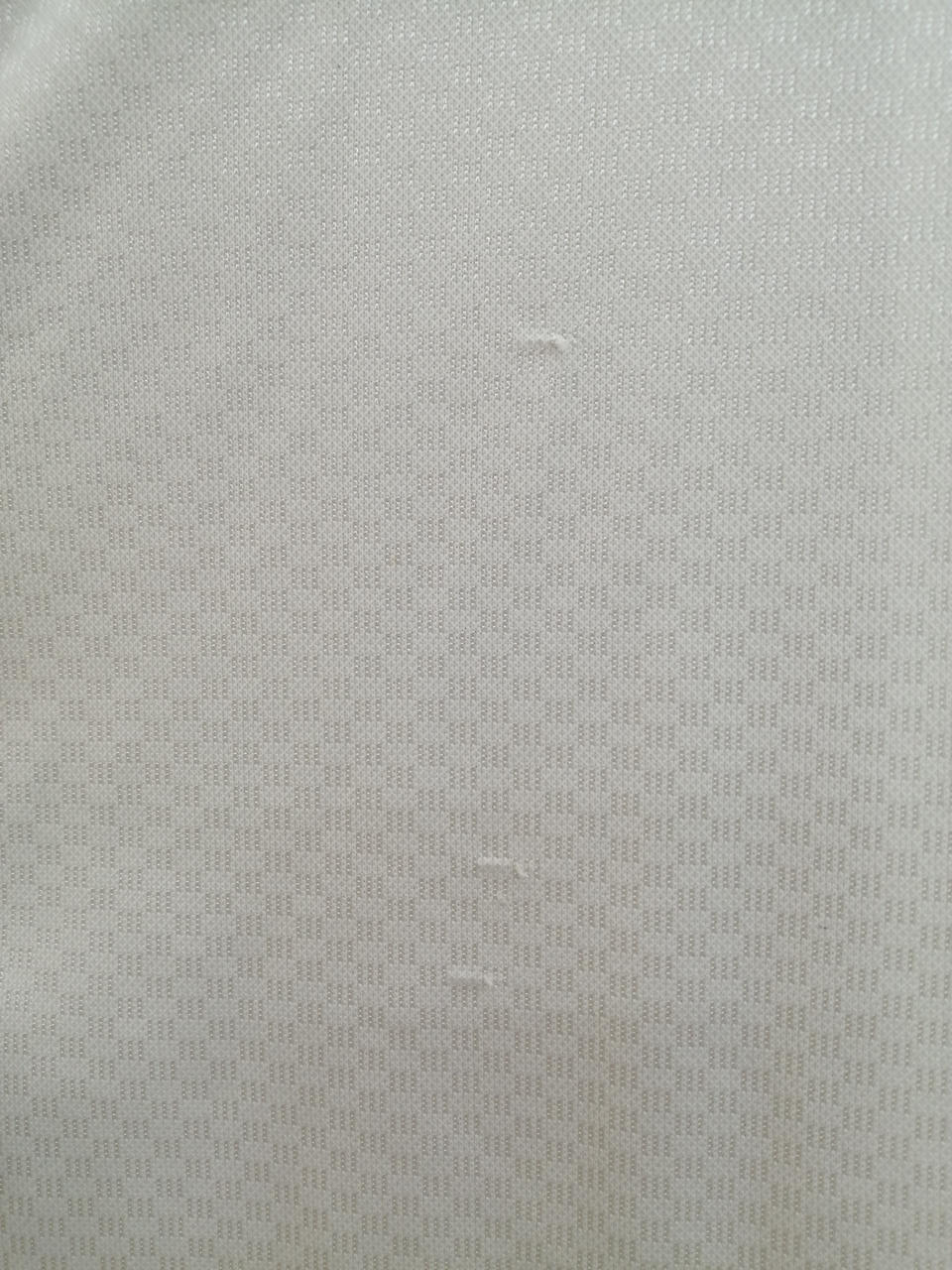 背面ほつれあり