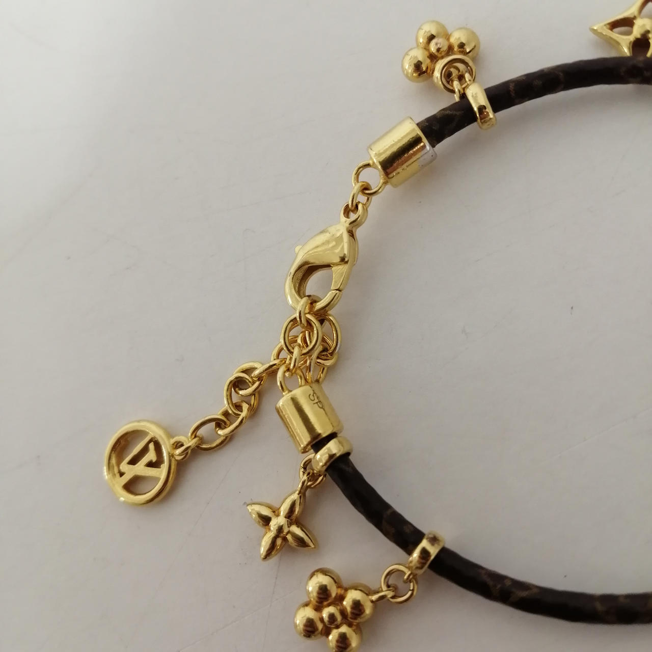 ルイヴィトン(LOUIS VUITTON)|LOUIS VUITTON ブレスレット