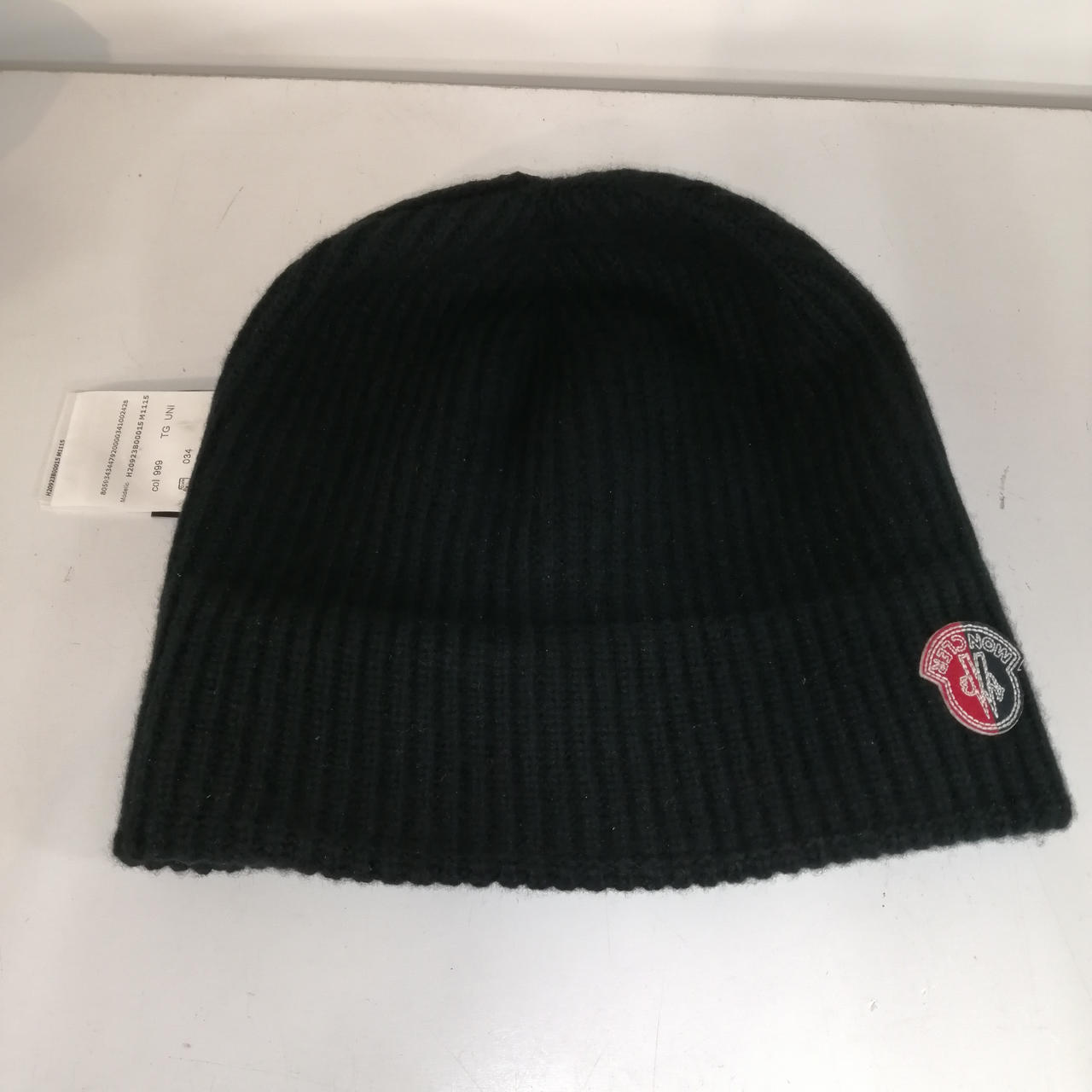 新品未使用 MONCLER モンクレール ニット帽 ロゴワッペン ビーニー MONCLER (モンクレール) ロゴワッペンニット帽 ビーニー