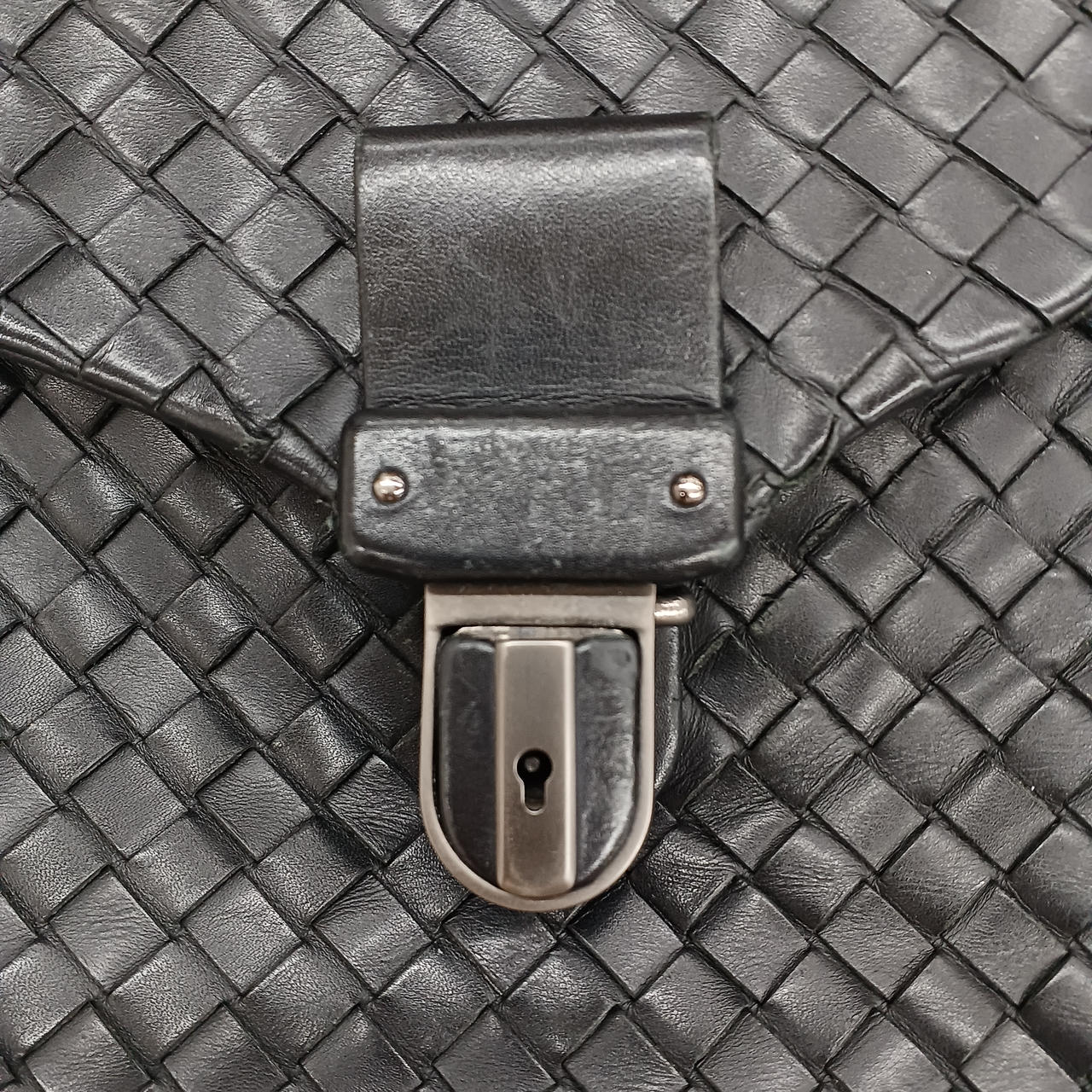 キズ、欠損あり