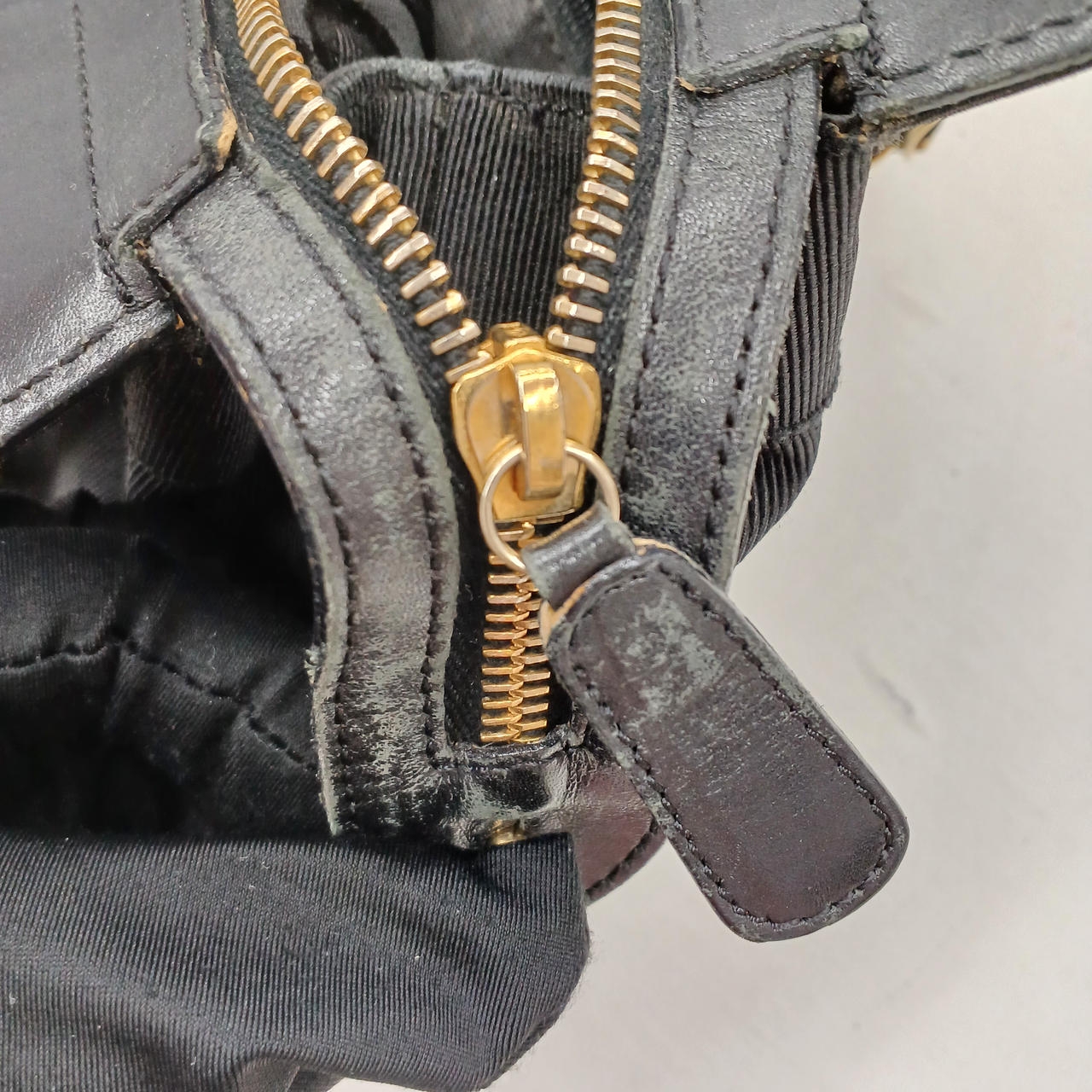 スレがございます